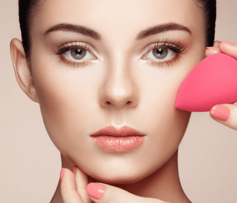 A Beginner’s Guide to using Makeup Sponge and Makeup Puff